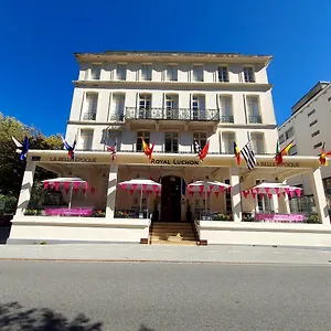 https://royal-luchon.midi-pyreneeshotels.com